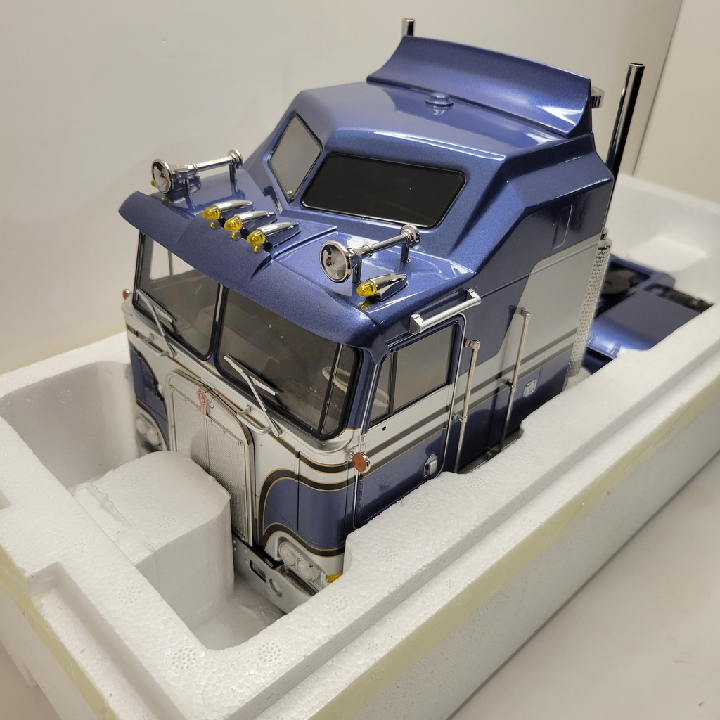 Road Kings - Kenworth K100 1/18