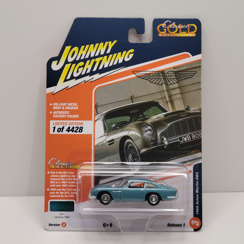 Johnny Lightning Classic Gold - 1966 Aston Martin DB5 1/64