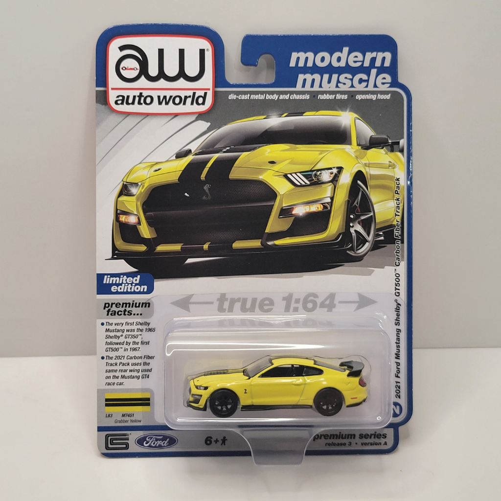 Auto World - 2021 Ford Mustang Shelby GT-500 Carbon Fiber Track Pack 1/64
