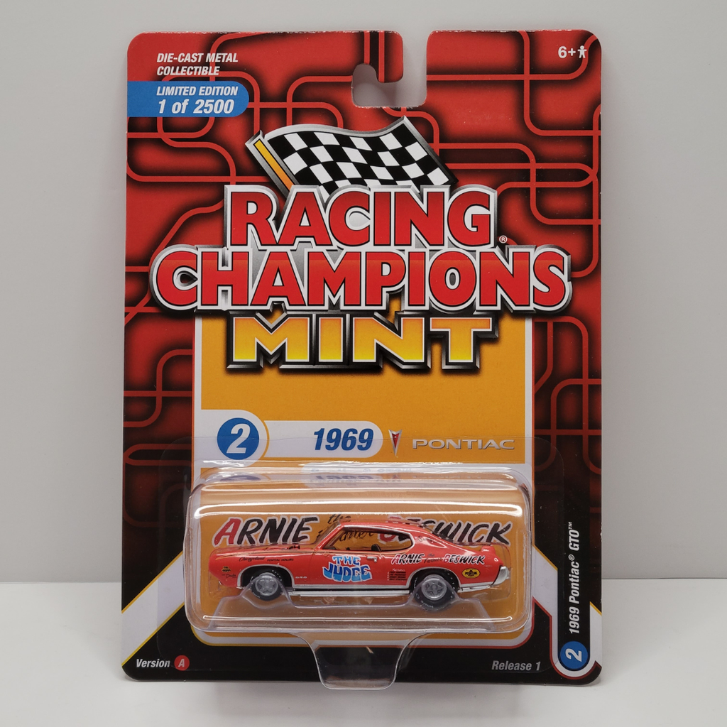 Racing Champions Mint - 1969 Pontiac GTO 1/64