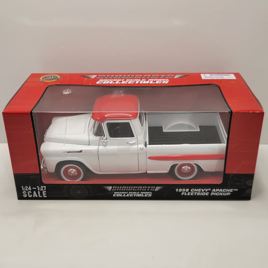 Showcasts - 1958 Chevy Apache Fleetside Pickup 1/24