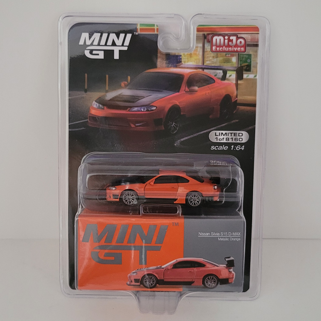 Mini GT #581 - Nissan Silvia S15 D-Max 1/64