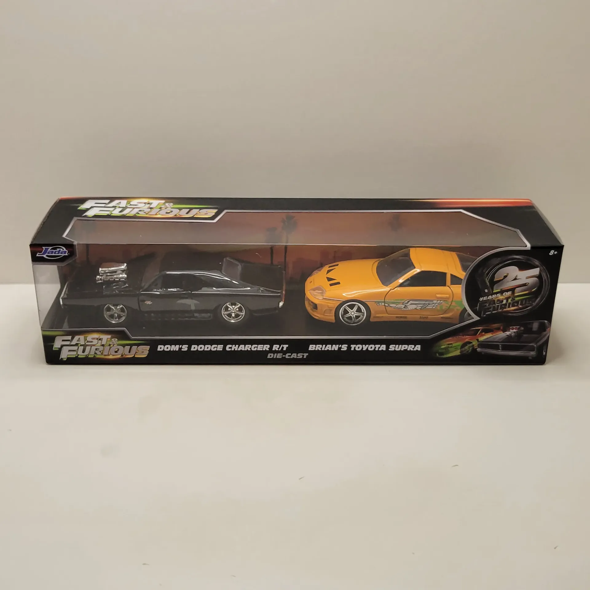 Jada Fast & Furious - Dom's Dodge Charger R/T / Brian's Toyota Supra 1/32