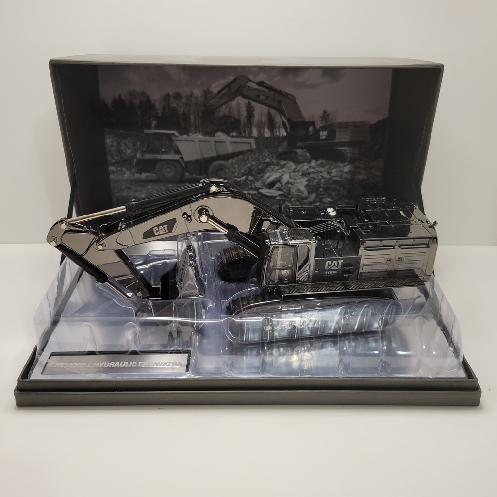 Diecast Masters - CAT - 390F L Hydraulic Excavator (Gunmetal Finish) 1/50