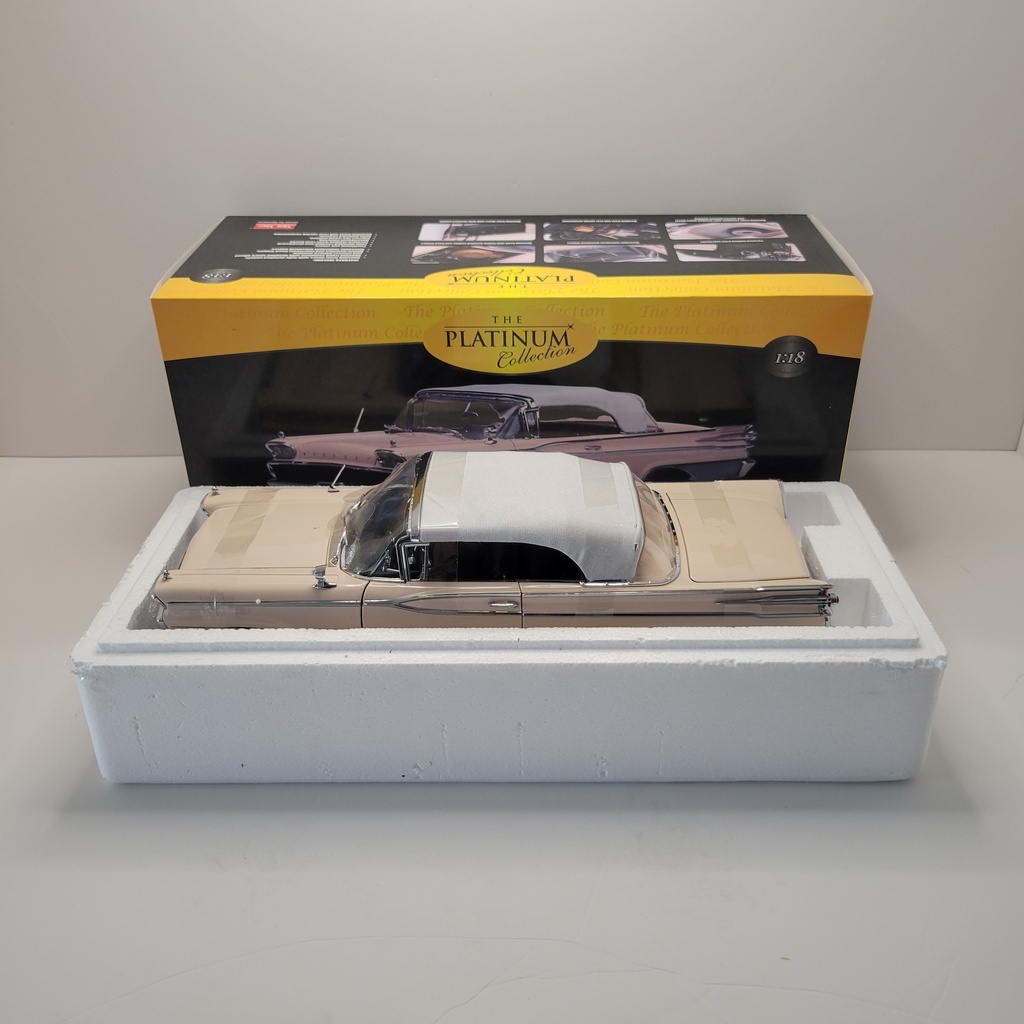 Sun Star - The Platinum Collection - 1959 Mercury Park Lane Closed Convertible 1/18