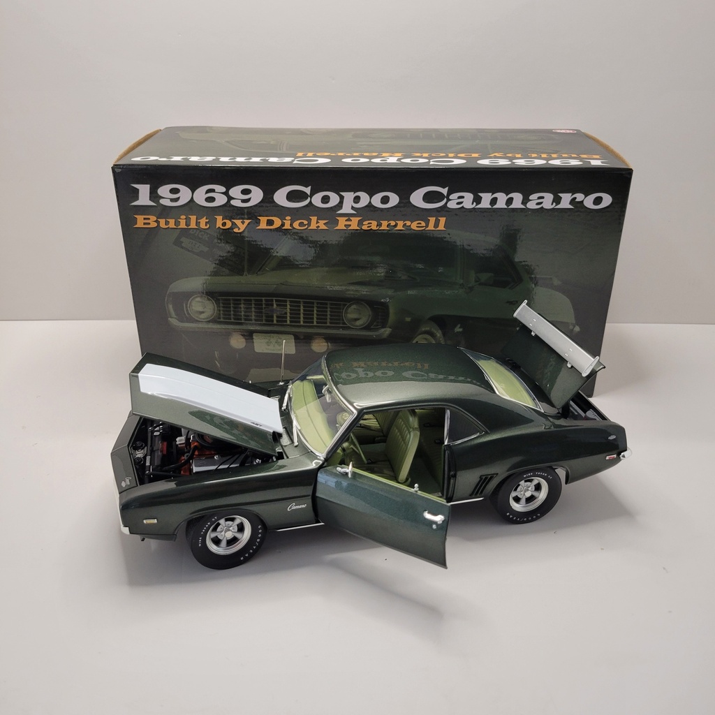 ACME - 1969 Copo Camaro 1/18