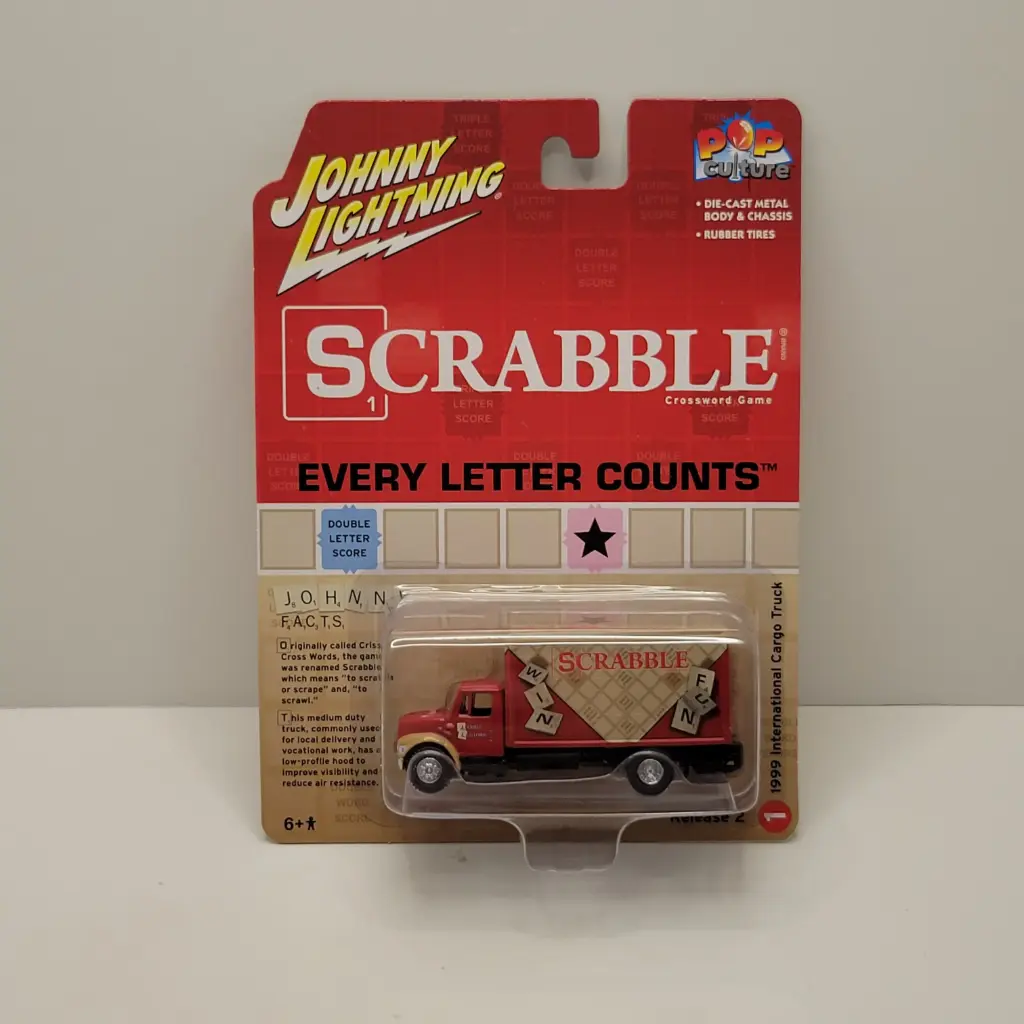Johnny Lightning Pop Culture - 1999 International Cargo Truck 1/64