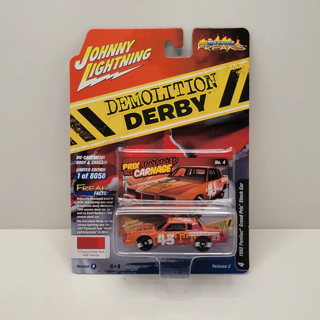 Johnny Lightning Street Freaks - 1982 Pontiac Grand Prix Stock Car 1/64