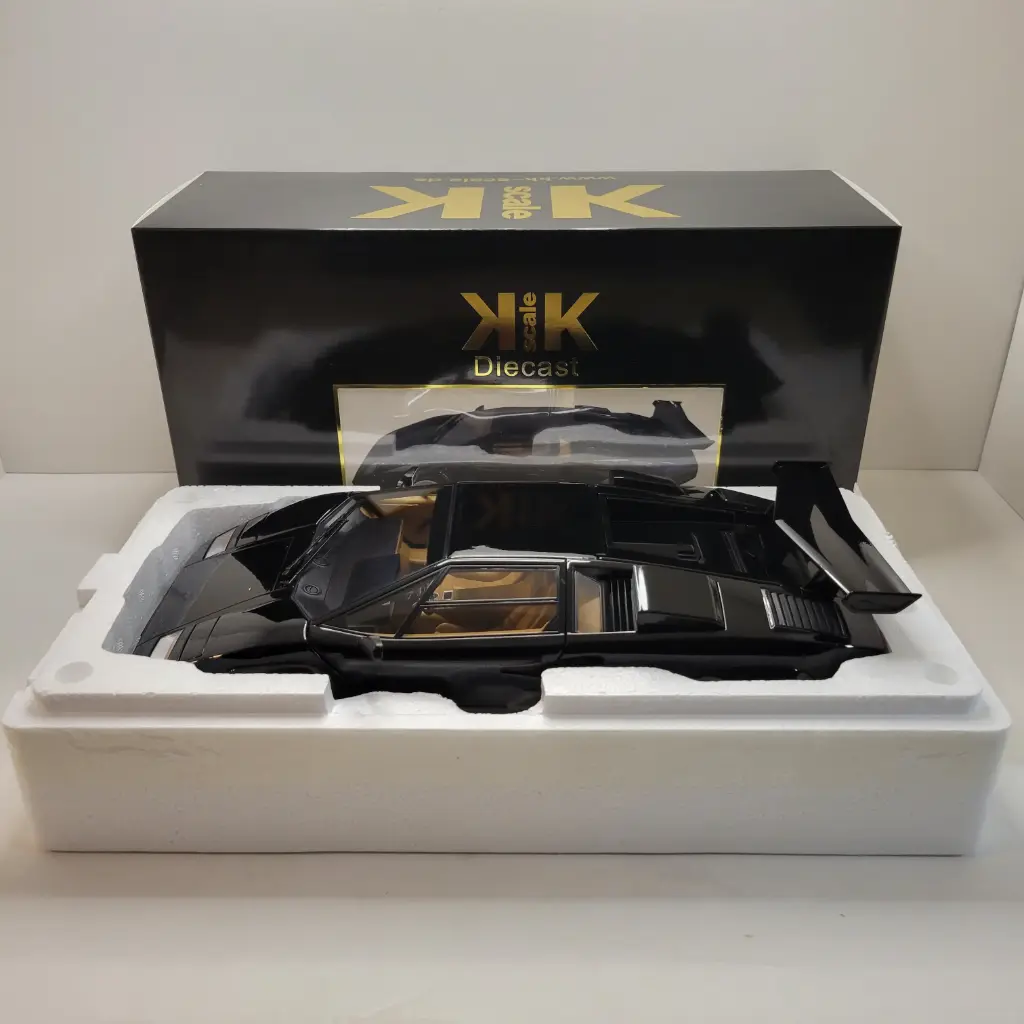 KK Scale - 1985 Lamborghini Countach LP 5000 S QV 1/12
