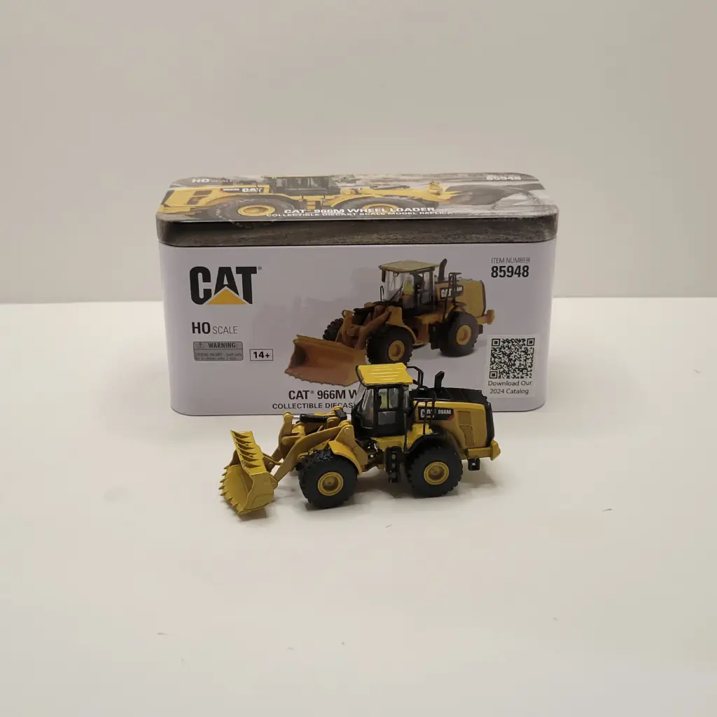 Diecast Masters - CAT - 966M Wheel Loader (HO Scale)