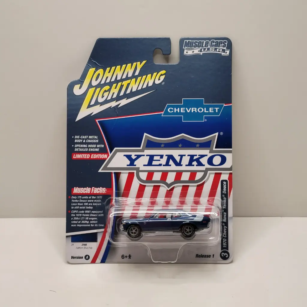 Johnny Lightning - 1970 Chevy Nova Yenko Deuce 1/64