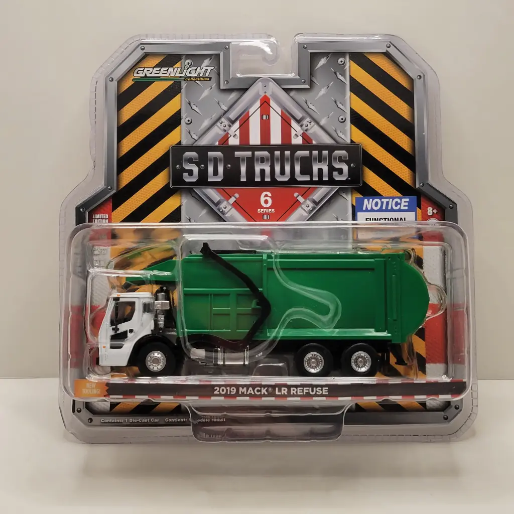 Greenlight - SD Trucks - 2019 Mack LR Refuse 1/64