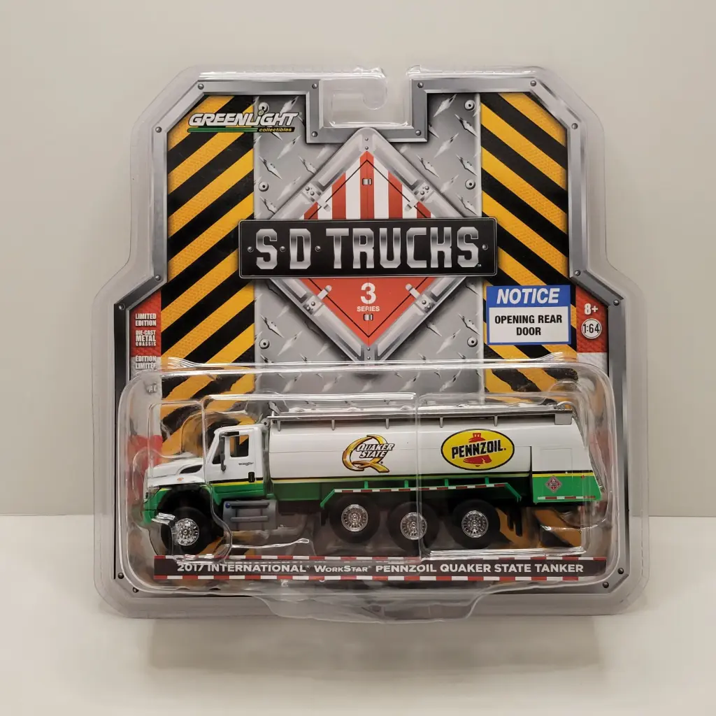 Greenlight - SD Trucks - 2017 International Workstar Pennzoil Quaker State Tanker 1/64