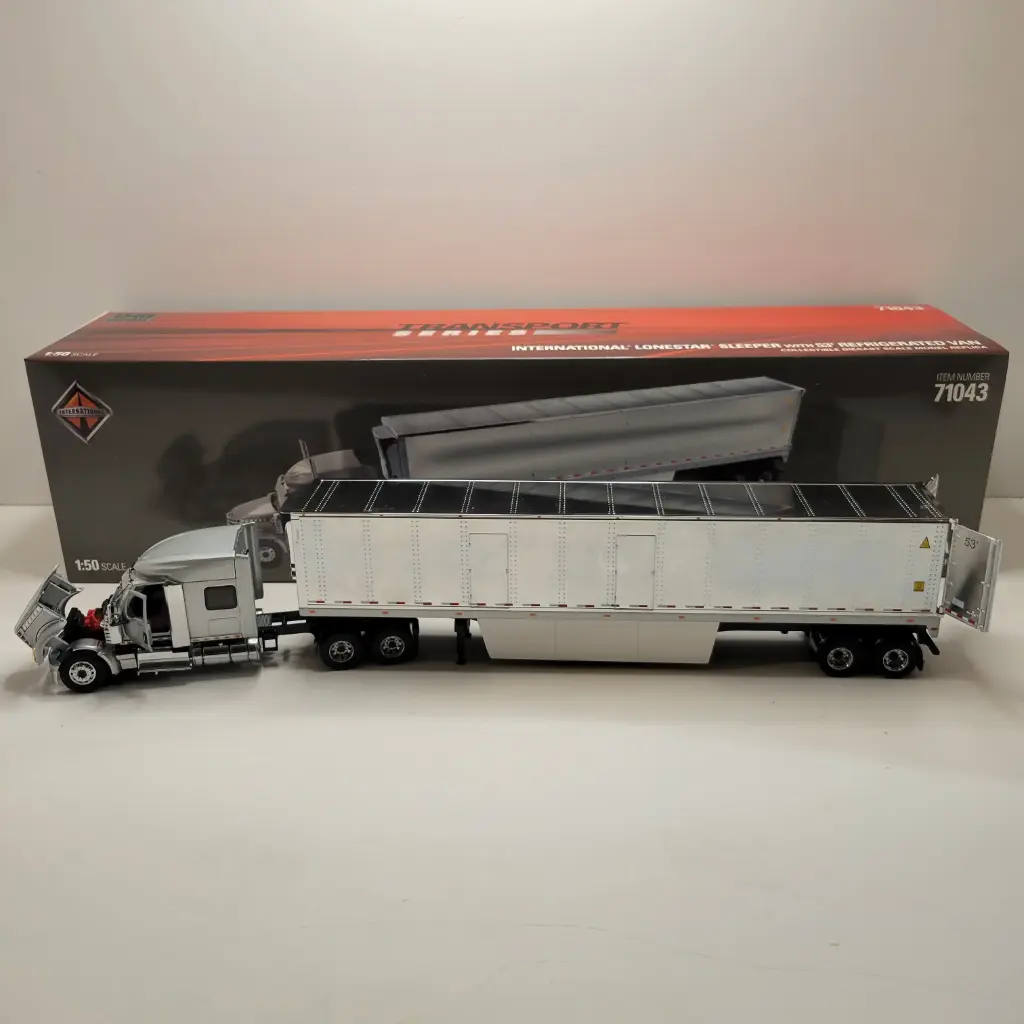 Diecast Masters - Transport Series - International Lonestar Sleeper with 53' Refrigerated Van 1/50