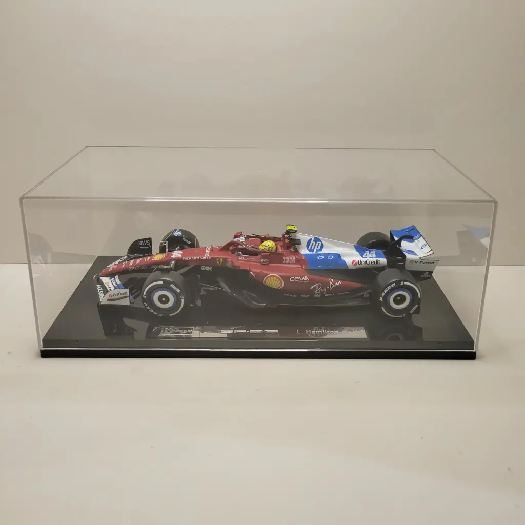 Burago - SF-25 #44 Lewis Hamilton 1/18