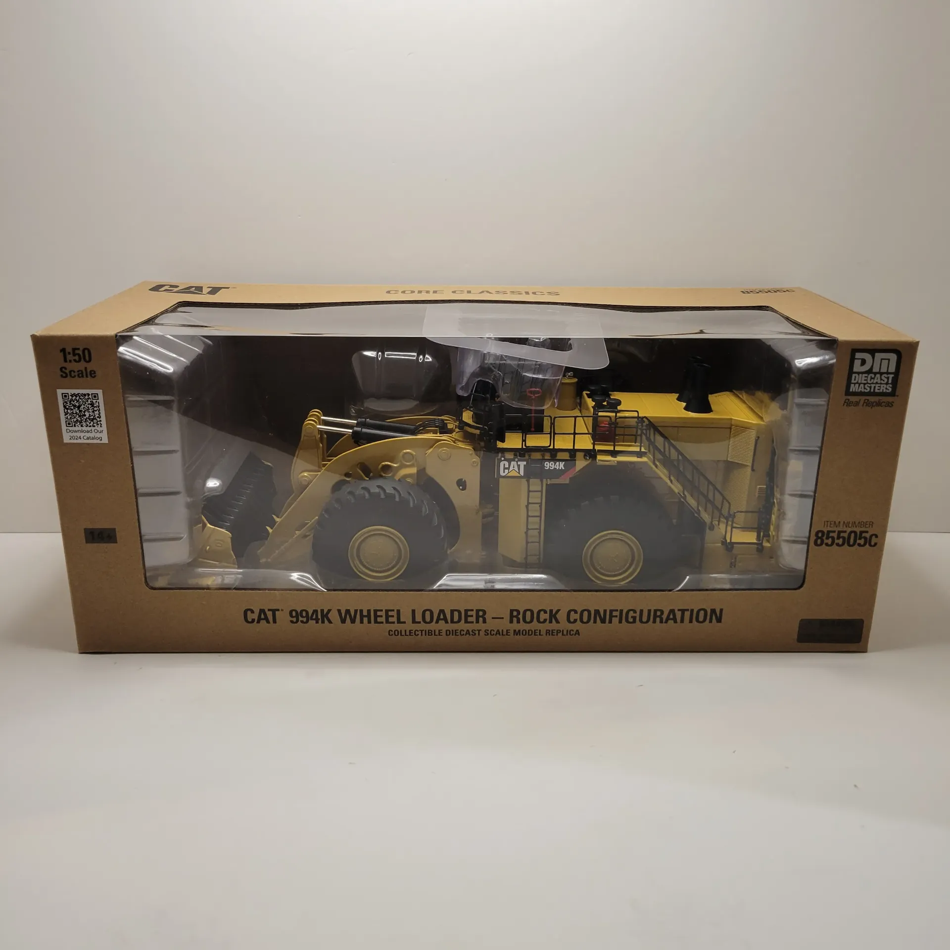 Diecasts Master - CAT - 994K Wheel Loader Rock Configuration 1/50