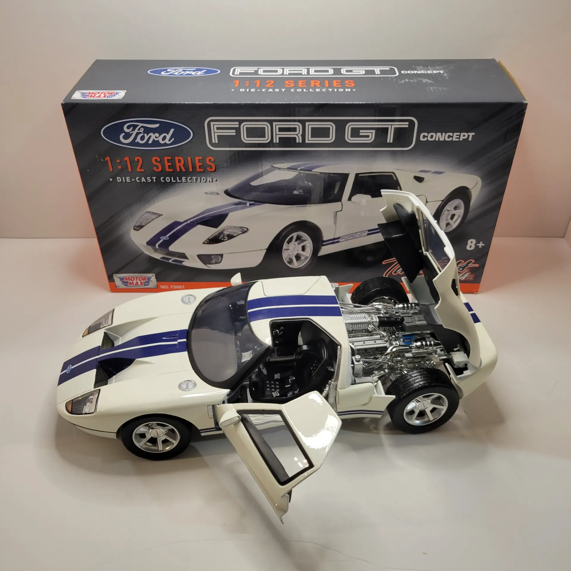 MotorMax - Ford GT Concept 1/12