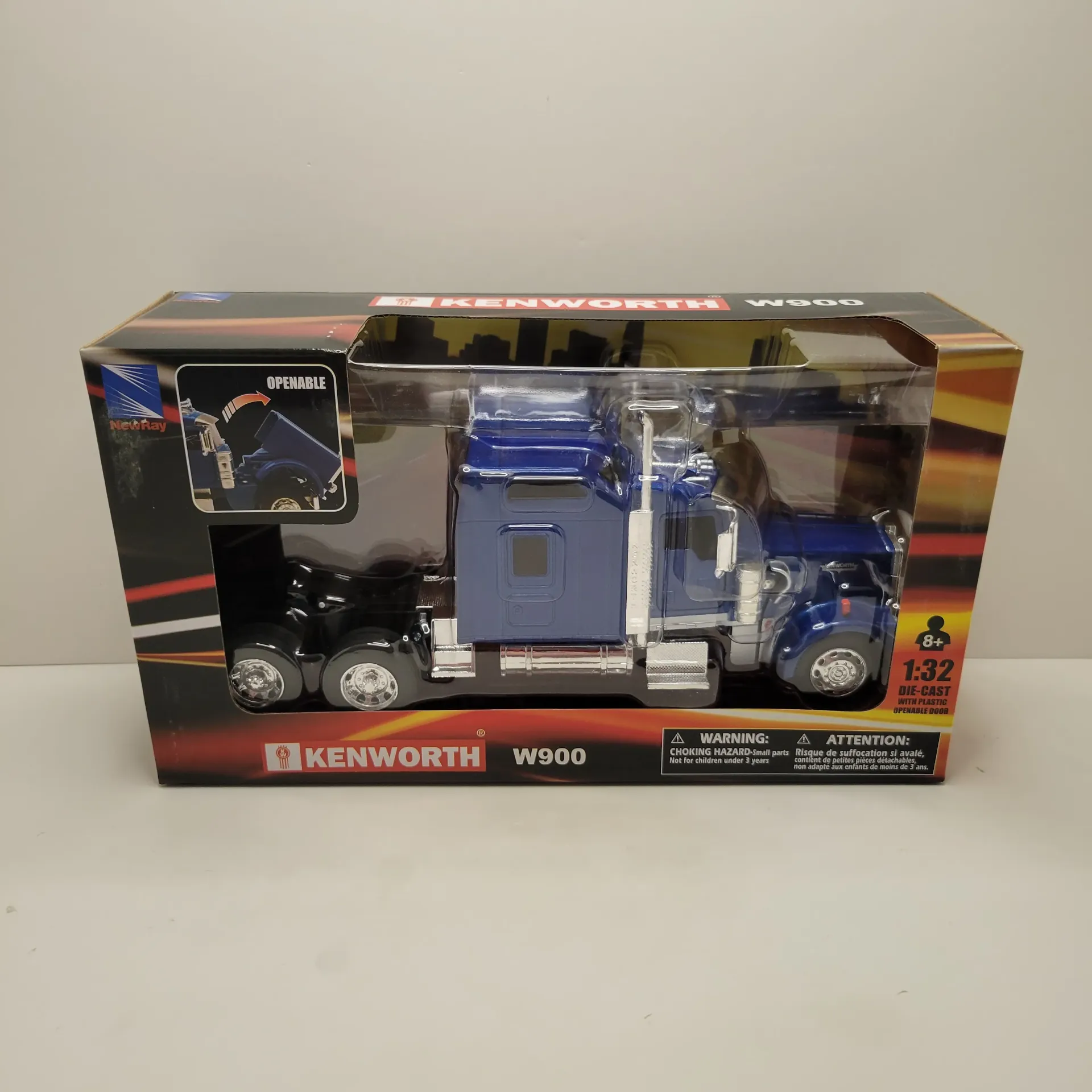 NewRay - Kenworth W900 1/32