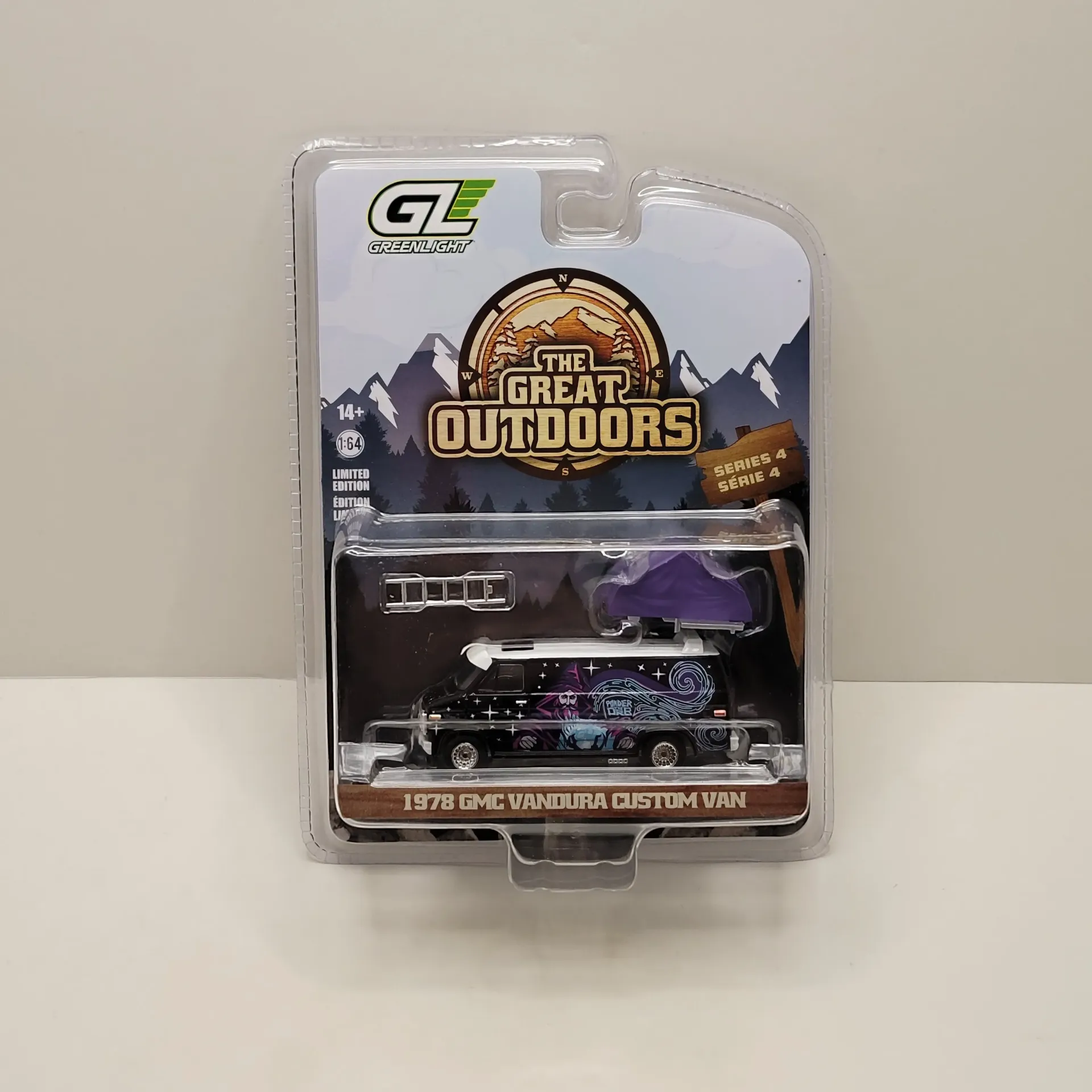 Greenlight - The Great Outdoors Series 4 - 1978 GMC Vandura Custom Van 1/64