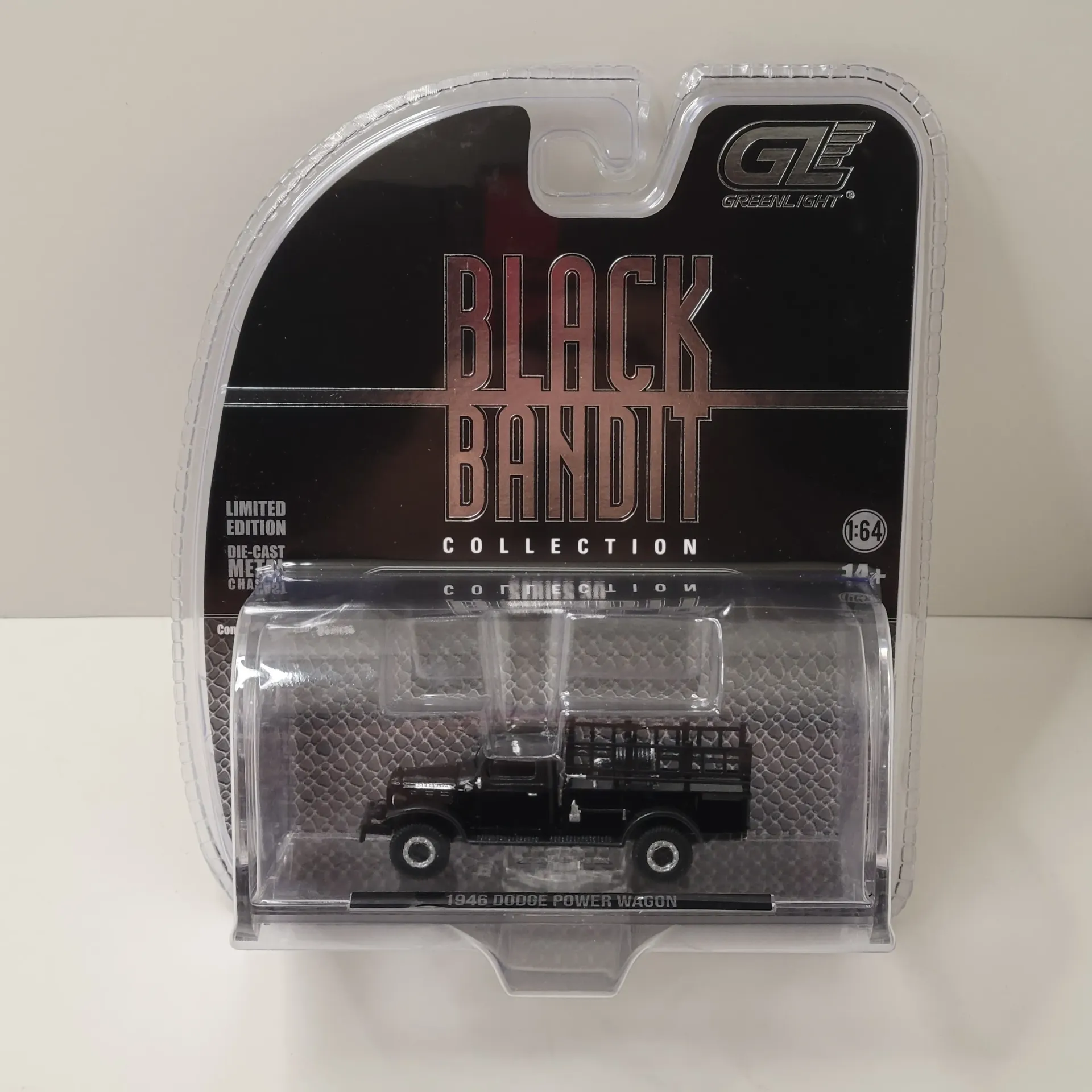 Greenlight - Black Bandit Series 30 - 1946 Dodge Power Wagon 1/64