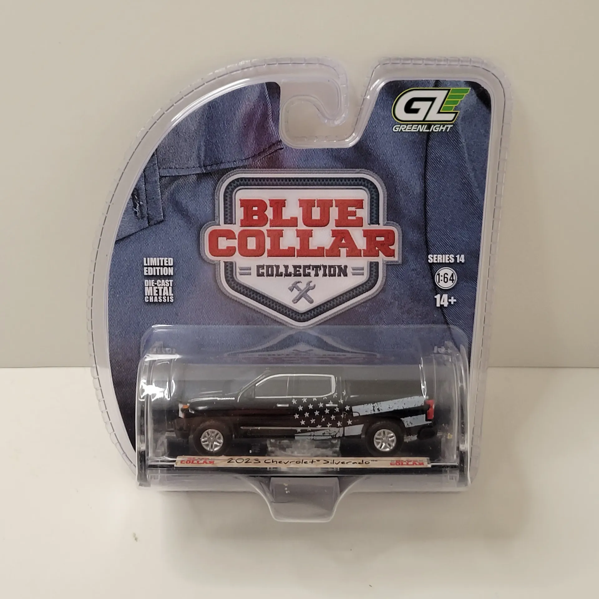Greenlight - Blue Collar Series 14 - 2023 Chevrolet Silverado 1/64