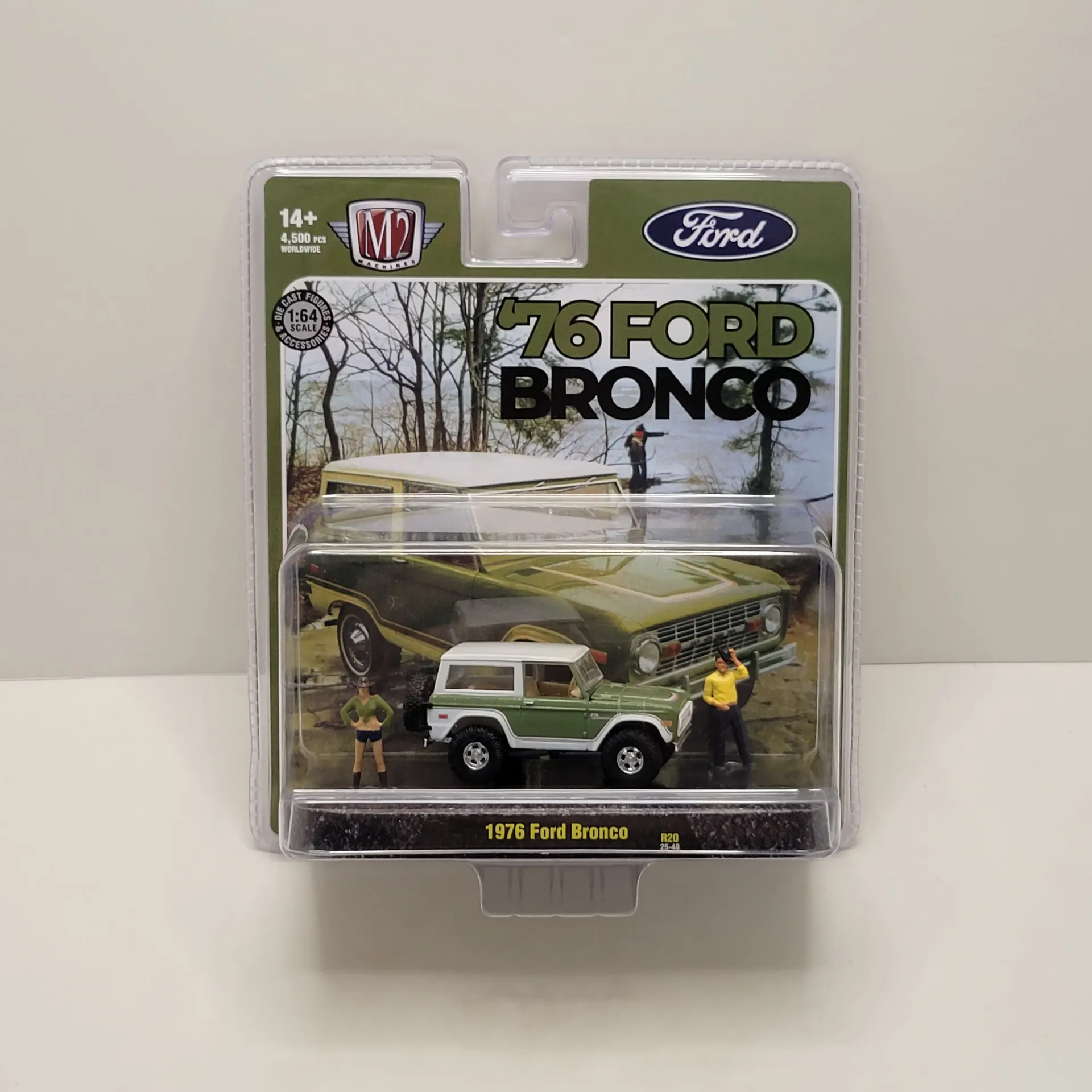 M2 Diorama - 1976 Ford Bronco 1/64
