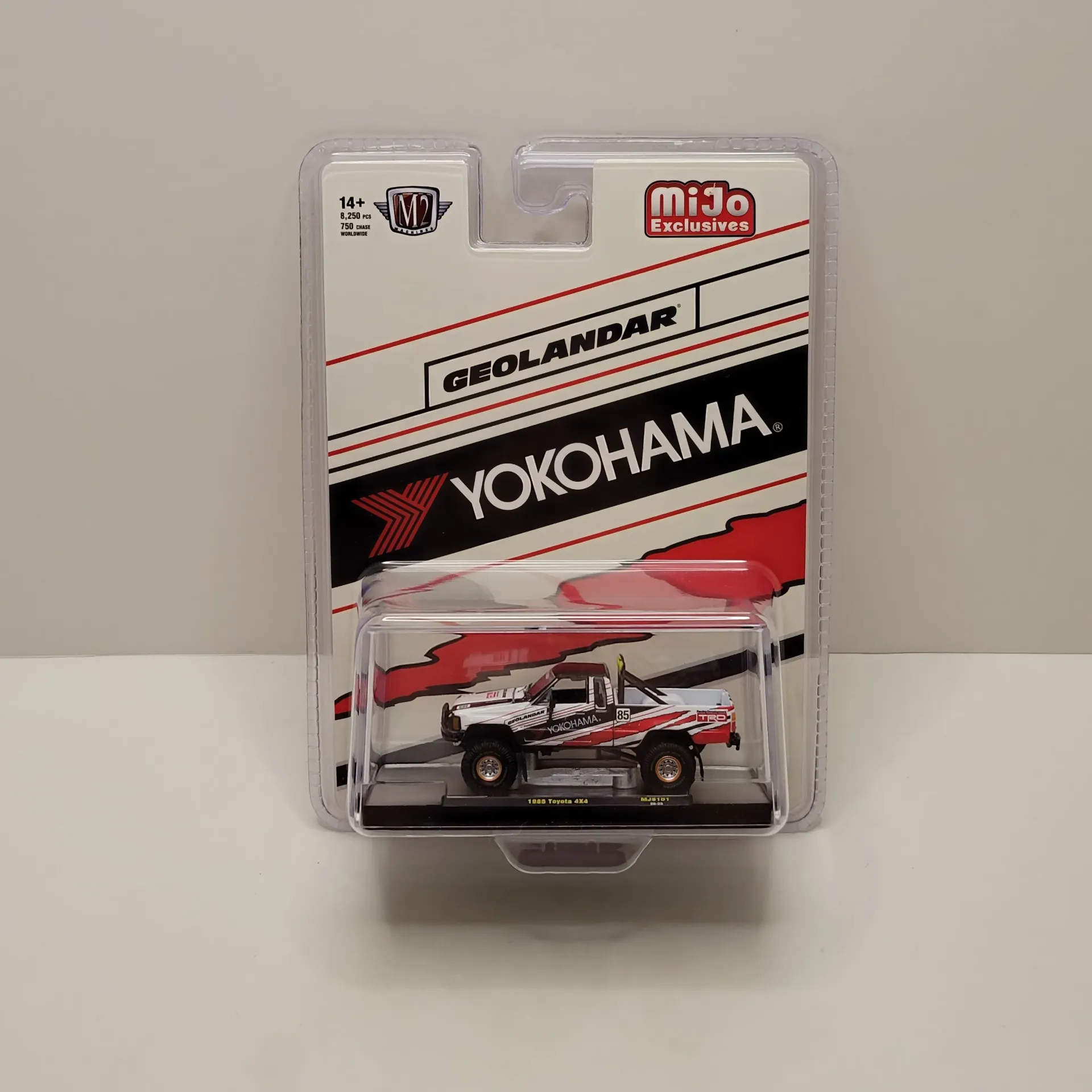 M2 Machines - 1985 Toyota 4X4 1/64